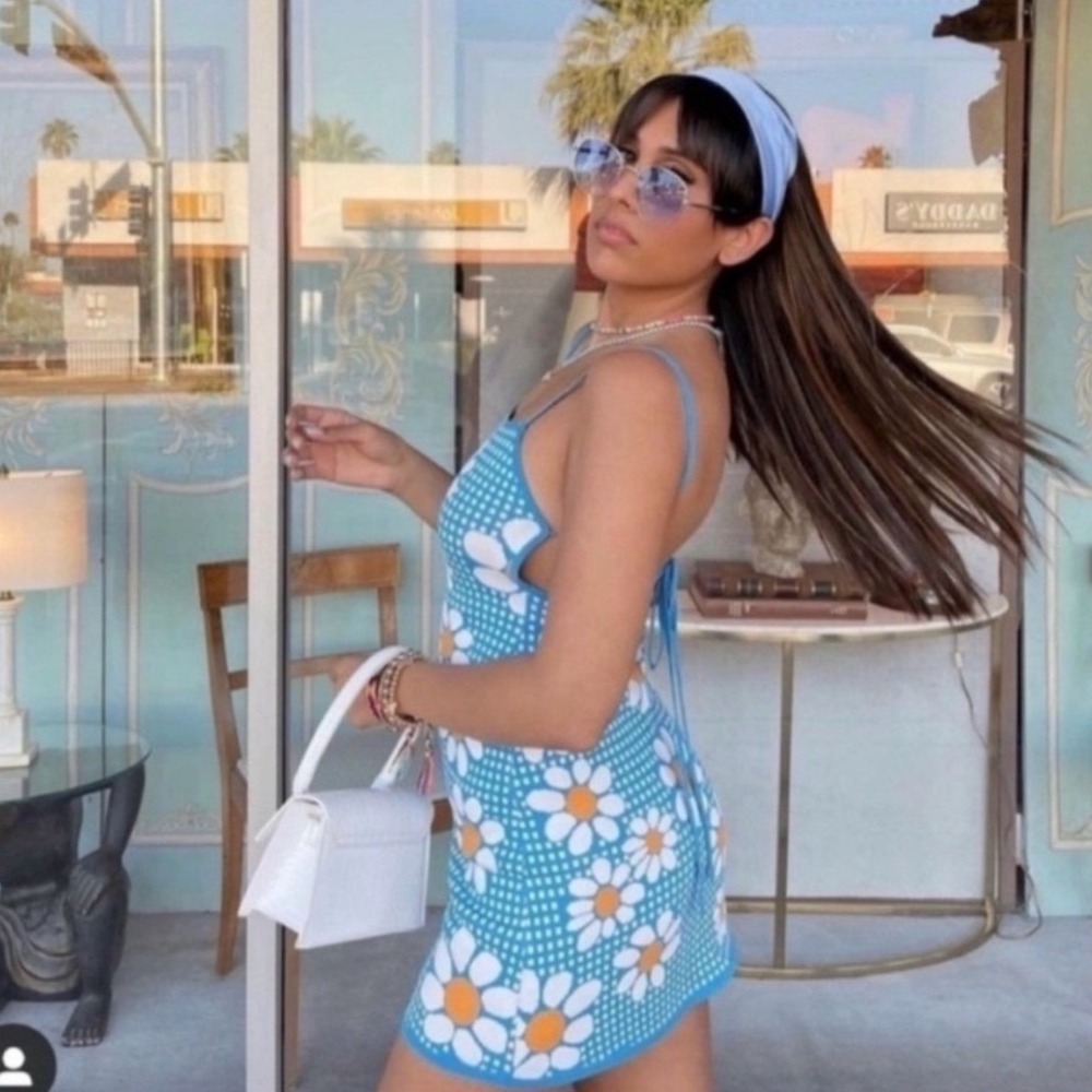Zara Blue Gingham Daisy Floral Knit Mini Dress Open Back Size Small - Picture 13 of 15